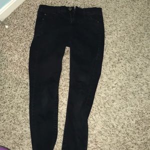 Black skinny jeans